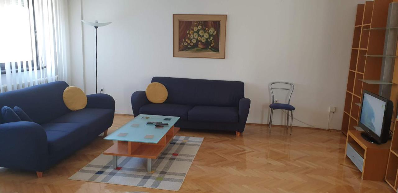 Spectacular Apartment In Skopje, City Mall Area Экстерьер фото